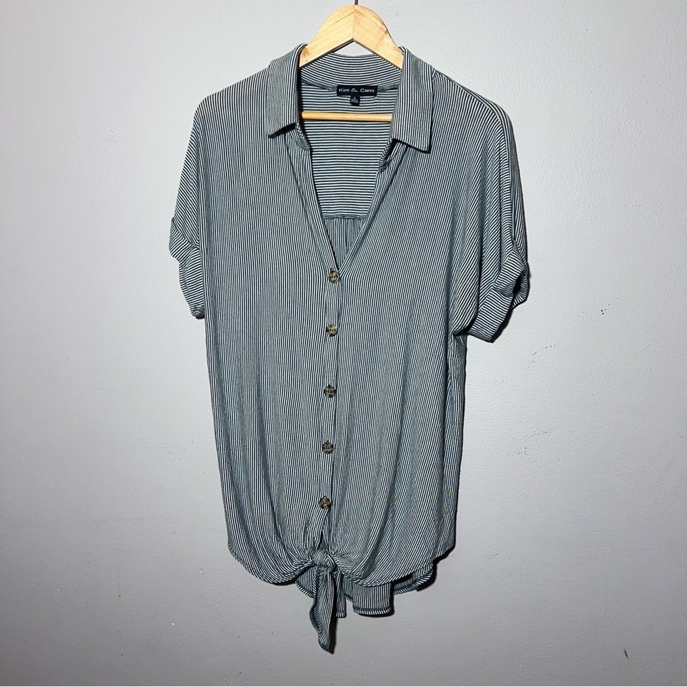 Kim & Cami Cuff Sleeve Tie Front Button Top Beige & Green Stripes Women’s Size L